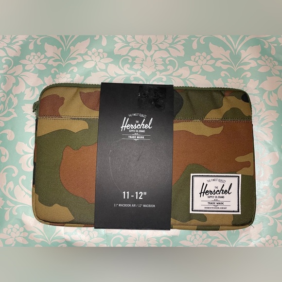 Herschel Anchor Sleeve for 11" MACBOOK AIR / 12" MACBOOK - Picture 1 of 6